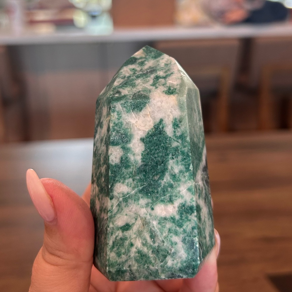 Mixed Green and White Granite Tower